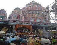 crowed in maa Dewri mandir